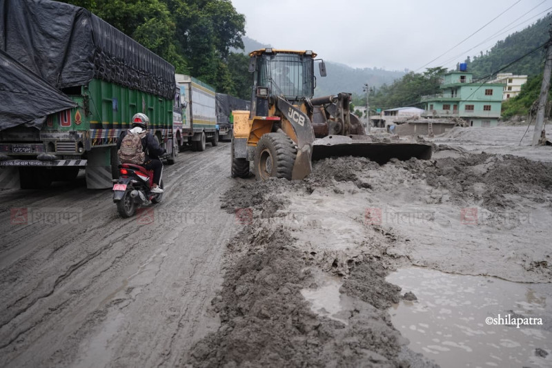 धादिङबेँसी जाने वैकल्पिक मार्ग खुल्यो