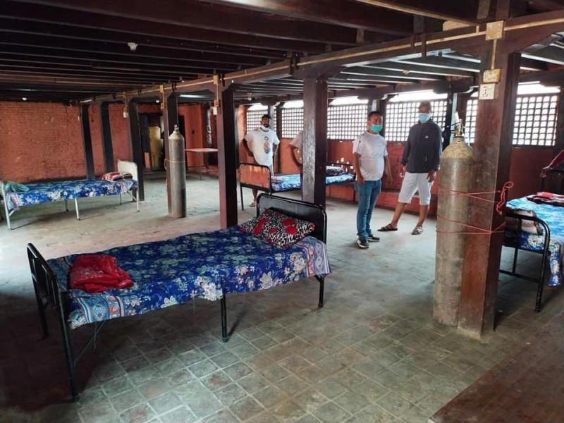 अस्पताल भरिएपछि च्यासलवासीले गुठी घरमा बनाए अक्सिजनसहितको आइसोलेसन