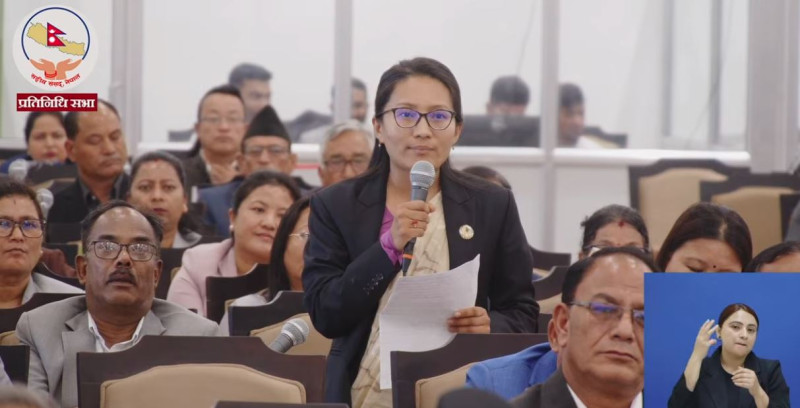 विद्यार्थीको भविष्यमाथि खेलबाड गर्ने छुट कसैलाई छैन : सांसद गुरुङ