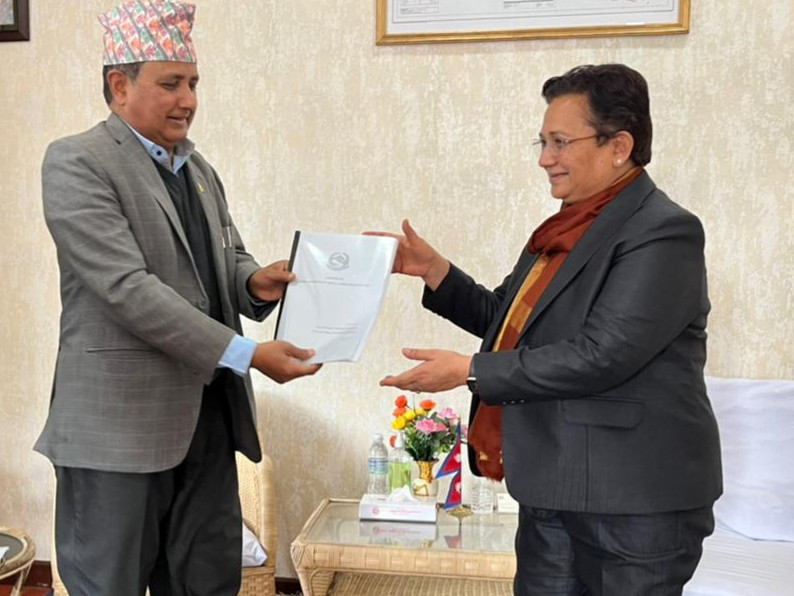 हाइड्रोजन ऊर्जा उत्पादनका लागि अध्ययन समितिले प्रतिवेदन बुझायो