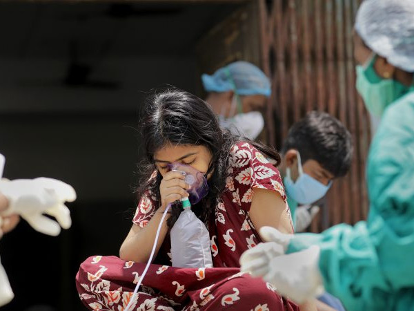 तेस्रो लहरको उत्कर्षमा कोरोना