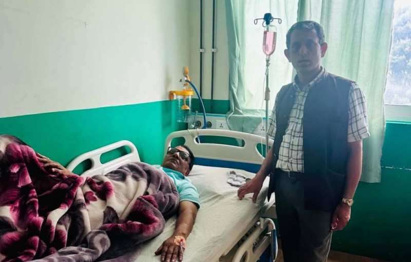 गुण्डुमा ढलेका जेएन वीर अस्पतालमा, के छ उनको स्वास्थ्य अवस्था ?