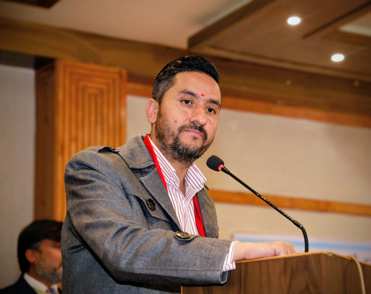 मुलुकमा निर्वाचनको वातावरण बनेको छ: सञ्चारमन्त्री खरेल