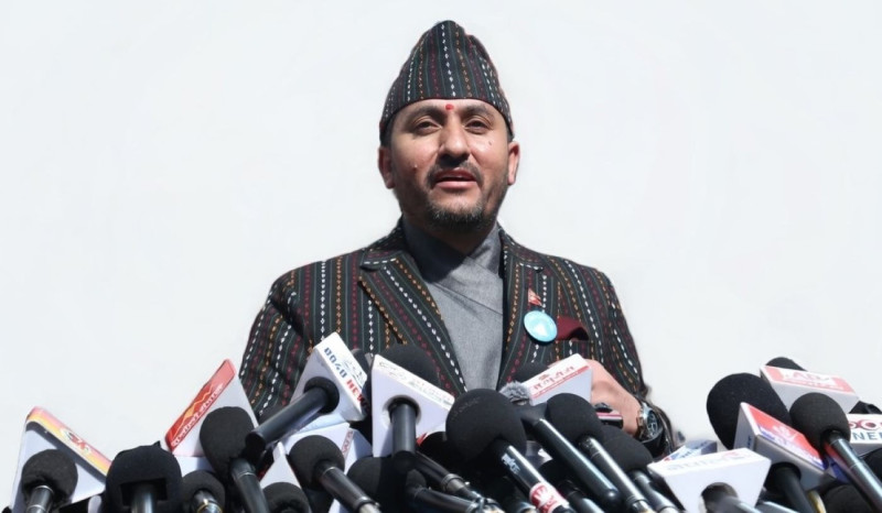 विवादमा तानिएपछि सांसद खरेलले भने– अहिले ममाथि मिडिया ट्रायल भइरहेकाे छ