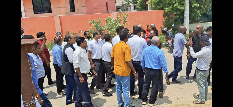 पत्रकार महासंघले लिजमा लिएको जग्गा जनकपुर बारले हडप्न खोजेपछि झडप, केही पत्रकार घाइते