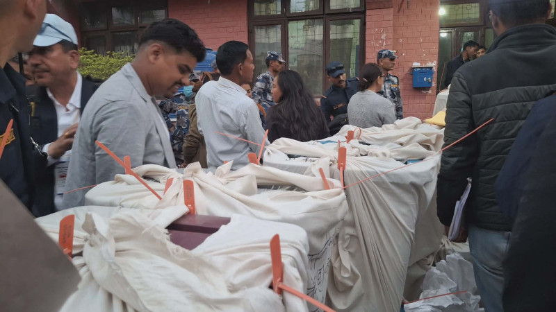 कैलालीमा मतपेटिका संकलन गरिँदै, कहिले सुरु हुन्छ गणना ?