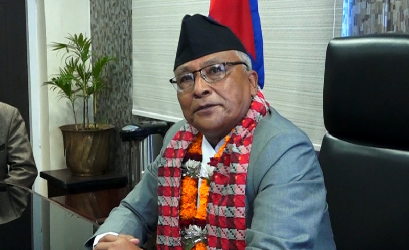 ओलीलाई छोडेर पोखरेलको पक्षमा लागेका कृष्णगोपालले भने– पेलेको जमाना गइसक्यो, अब मेस्सीहरू आउँछन्