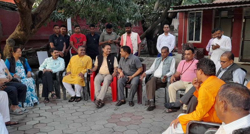 एसले साथ नदिँदा मधेशमा सरकार बनाउने एमाले–माओवादीकाे रणनीति फेल, लाेसपा पनि अनिर्णित