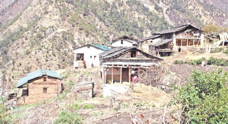 हुम्लाकाे मासपुर गाउँमा पहिलाेपल्ट स्वास्थ्य सेवा, त्याे पनि निःशुल्क