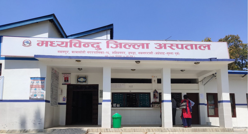 प्रतीक्षालयबाटै जिल्ला अस्पतालको सेवा