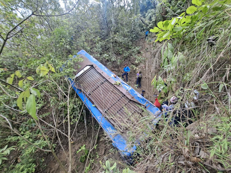 अर्घाखाँची बस दुर्घटना : मृतक र घाइतेको पहिचान खुल्यो