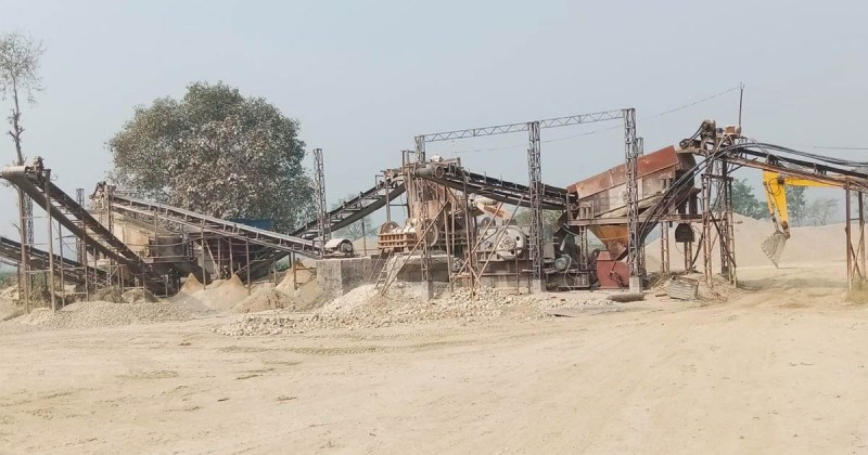 क्रसरविरुद्ध सर्वोच्चमा मुद्दा जित्ने बाराकी शिक्षिकालाई प्रहरी र क्रसर व्यवसायीको निरन्तर दबाब