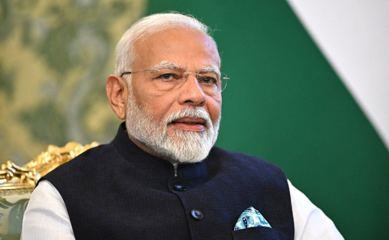 प्रधानमन्त्री मोदीले फ्लाई दुबईका पाइलट स्मित मच्छरबारे के भने ?
