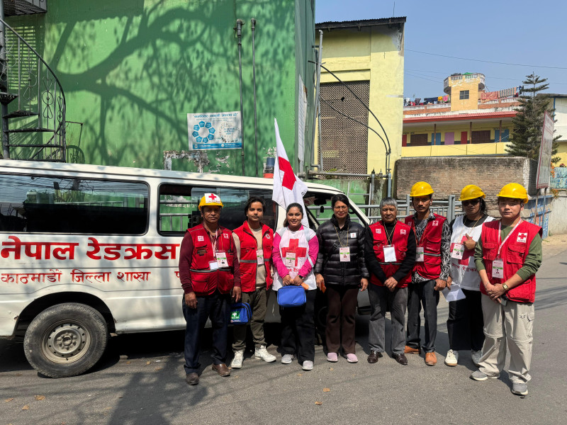 नेपाल रेडक्रसका प्राथमिक उपचार स्वयंसेवक मतदान केन्द्रमा परिचालित