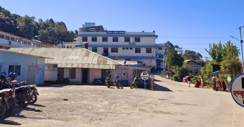डडेल्धुरा अस्पतालमा रास्वपाको ‘हुकुमी’ पत्र, चौतर्फी आलोचना