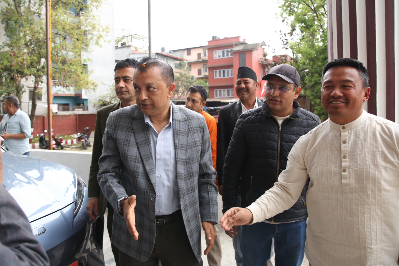 कांग्रेस बैठक सुरु हुँदै, सानेपा पुगे गगन (तस्वीरहरू)
