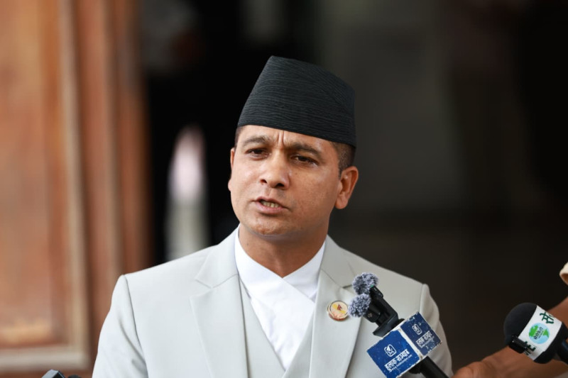 रवि लामिछानेलाई एमालेको प्रश्न– प्रधानमन्त्रीको अभिव्यक्ति र तपाईंको भारत भ्रमणबीच तादम्यता थियो ?