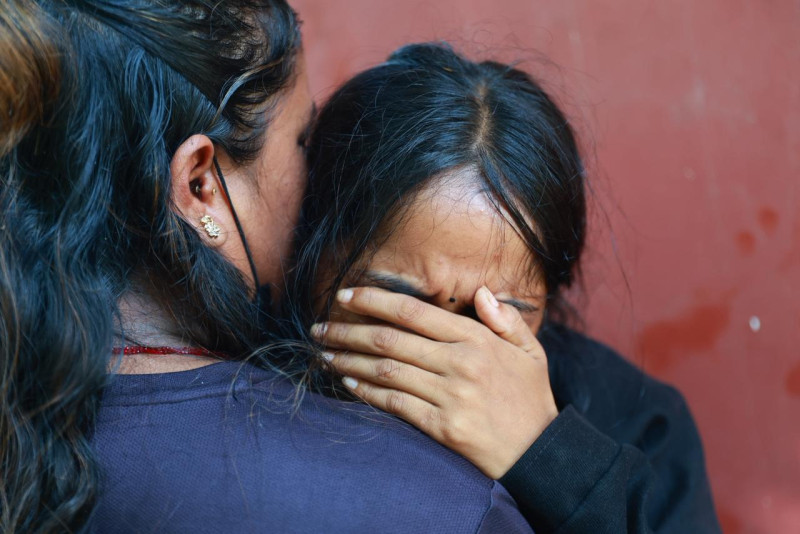 बाढीले घरबारविहीन बनेकाहरूको प्रश्न– हाम्रा मान्छे कहाँ छन्, अब कहाँ जाने ?
