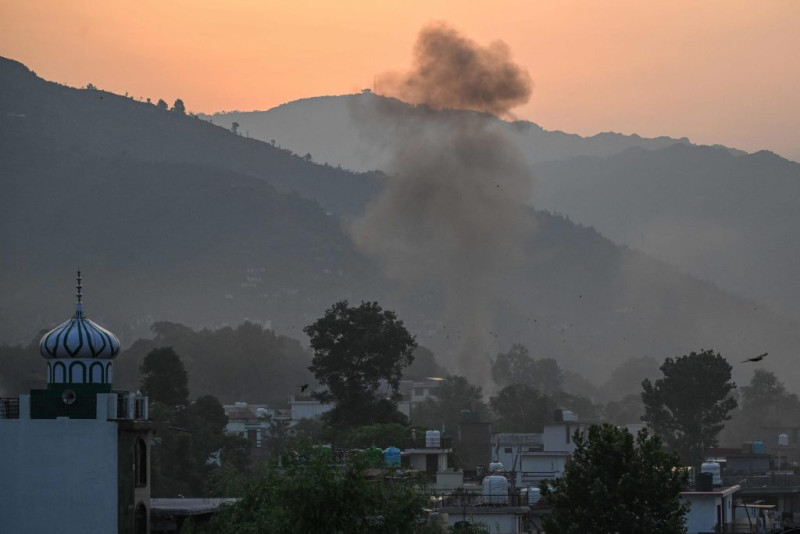 पाकिस्तानको उत्तर पश्चिममा विस्फोट, २ प्रहरीको मृत्यु
