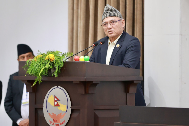 संसदको संकट समाधानका लागि बादलका तीन सुझाव