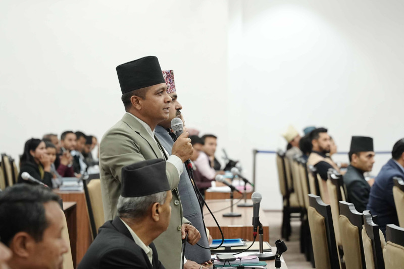 विपक्षीको अवरोधपछि १५ मिनेटका लागि स्थगित भयो संसद बैठक