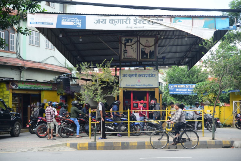 दसैँको सार्वजनिक बिदाका दिन पनि आलोपालो पेट्रोल पम्प खुला रहने, कहाँको पम्प कहिले खुल्छ ?