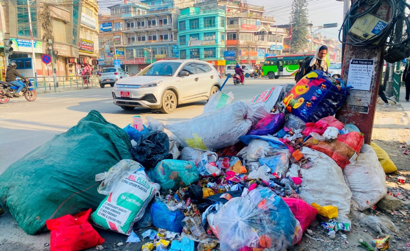 पर्यटकीय राजधानी पोखरामा थुप्रियो फोहोर, व्यवस्थापनमा चुनौती