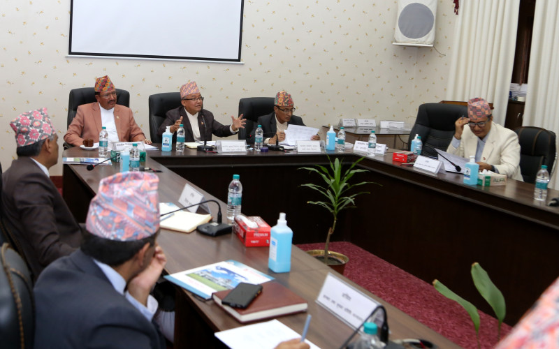 दल र उम्मेदवारलाई आयोगले भन्यो– मतदानको ४८ घण्टाअघिदेखि प्रचारप्रसचार बन्द गर्नू