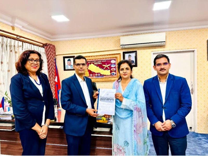 हेटौंडा कपडा उद्योग पुन: सञ्चालनको प्रतिवेदन हस्तान्तरण, दुई महिनाभित्र सेनाले परीक्षण उत्पादन गर्ने