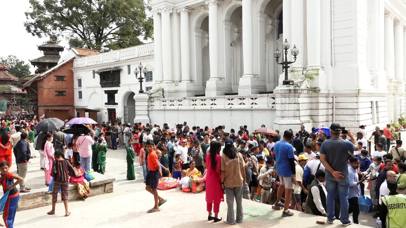 वसन्तपुर दरबार क्षेत्रमा गाईजात्रा (तस्वीरहरू)