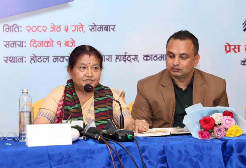 प्रधानमन्त्रीपत्नी राधिका भन्छिन्– केपी सरलाई सुधार्न सक्छु भन्ने लाग्दैन