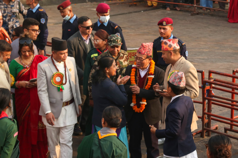राष्ट्रपति, प्रधानमन्त्रीसँगै अन्य मन्त्रीहरूले गरे महाशिवरात्रिमा पशुपतिको दर्शन (तस्वीरहरू)