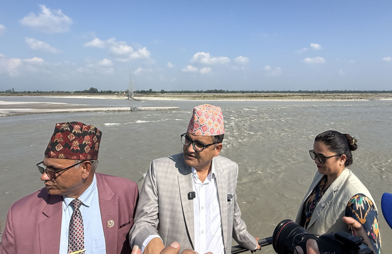 भत्किएको दोधारा–चाँदनी झोलुंगे पुलकाे अनुगमनमा सुदूरपश्चिमका मुख्यमन्त्री भट्ट