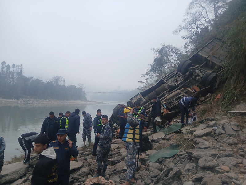 धादिङ बस दुर्घटनाको छानबिनका लागि समिति गठन