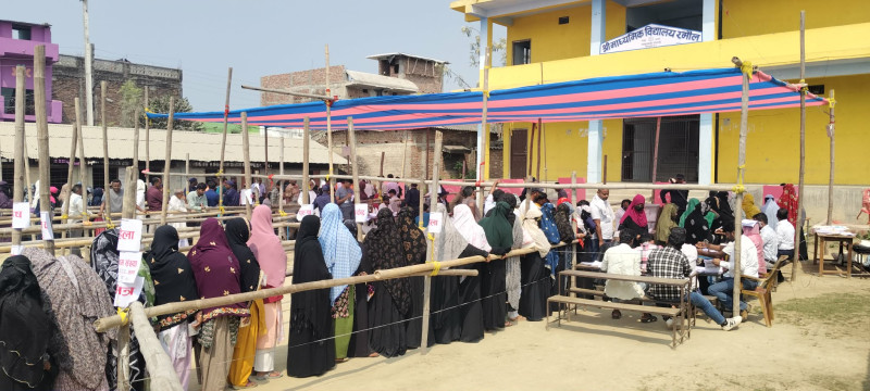 धनुषामा मतपेटिका ढुवानी तीव्र, आजै मतगणना सुरु गर्ने तयारी
