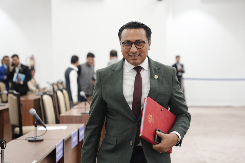 ‘सर्जिकल स्ट्राइक’मा अर्थमन्त्री वाग्ले, दर्जनभन्दा बढी ऐन खारेजीको प्रक्रियामा