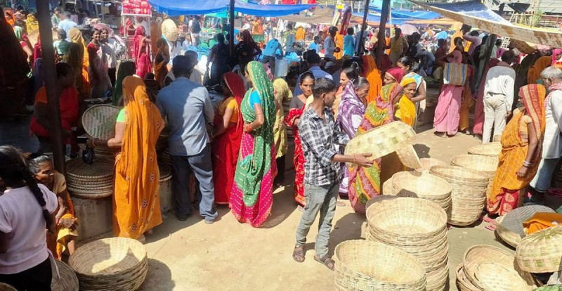 मधेशमा छठको रौनक : जलाशय क्षेत्र, नदी, पोखरीको सरसफाइ कार्य अन्तिम चरणमा (तस्वीरसहित)