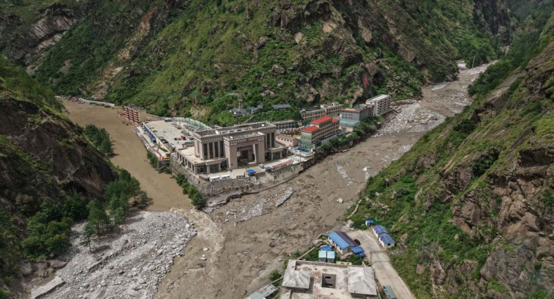 यस्तो छ बाढीले क्षतिग्रस्त रसुवाको टिमुरे भन्सार क्षेत्रको अवस्था (तस्वीरहरू)