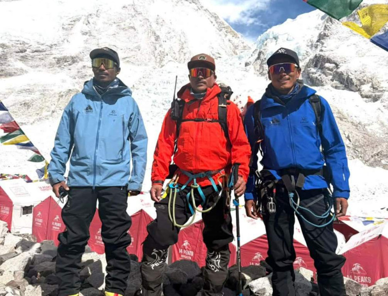 सगरमाथा आरोहण मार्ग निर्माण कार्य सकियाे, खुल्यो आरोहण