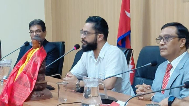 लुम्बिनी बौद्ध विश्वविद्यालयलाई विशिष्ट पहिचानसहित अघि बढाउन शिक्षामन्त्री पोखरेलको जोड