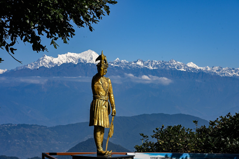 मौसममा हिउँदको छनक, काठमाडौंबाट देखिए हिमाल (तस्वीरहरू)