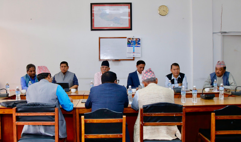 कांग्रेस–एमालेलाई विपक्षी दलको चेतावनी– पञ्चायतले पनि पेलेरै जान खोजेको थियो