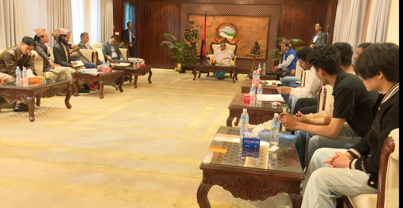 तोकिएकै समयमा भयरहित वातावरणमा चुनाव गराउन सरकार प्रतिबद्ध छ : प्रधानमन्त्री