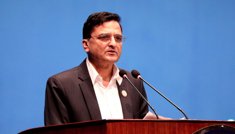रवि लामिछानेलाई सभापतिबाट हटाएर नैतिकता देखाउन रास्वपालाई भट्टराईको चुनौती