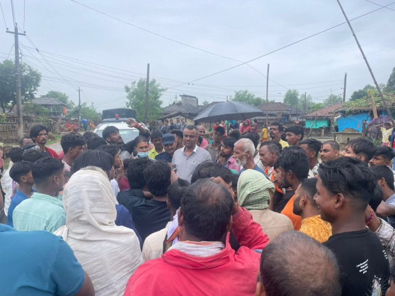महोत्तरीमा मोटरसाइकलको ठक्करबाट बालिकाको मृत्यु