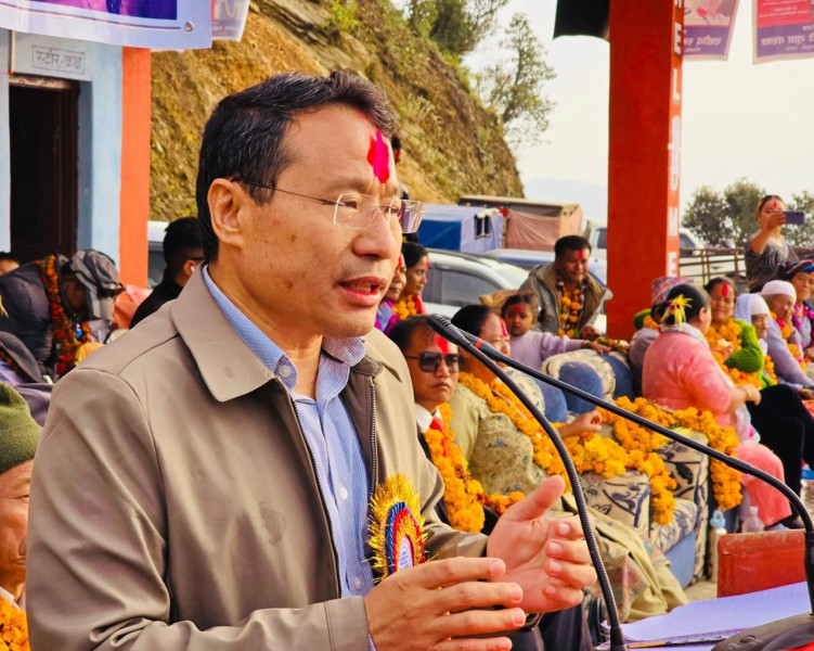 सरकारलाई वर्षमानको प्रश्नः रवि पक्राउ पर्दा धनराज र ऋषिकेशलाई किन छुट ?