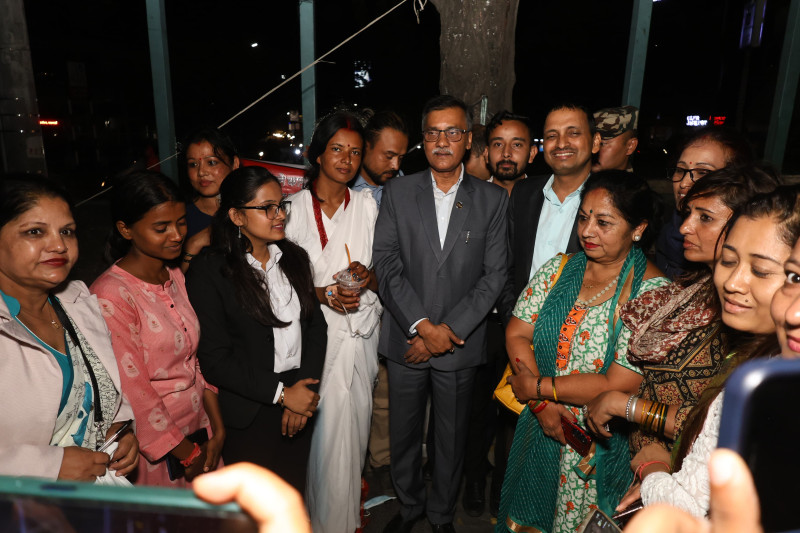 विवाहित पुरुषसँग सम्बन्ध राख्ने महिलालाई सजाय हुने व्यवस्था आउँदै छ: कानुनमन्त्री