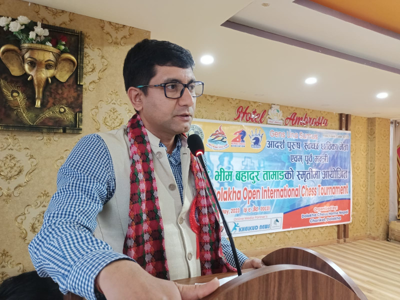 केन्द्रीय सदस्य अजयबाबु शिवाकोटीकाे टिप्पणी- कांग्रेस फालीबिनाकाे हलाेजस्ताे भाे