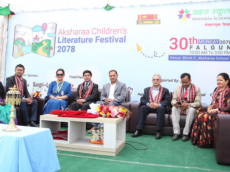 अक्षरा विद्यालयको बाल साहित्य महोत्सवमा  लेखक, साहित्यकारसँग बालबालिकाको साक्षात्कार