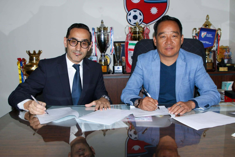 नेपाली फुटबल टाेलीकाे मुख्य प्रशिक्षकमा गुग्लिएल्मो एरेना नियुक्त